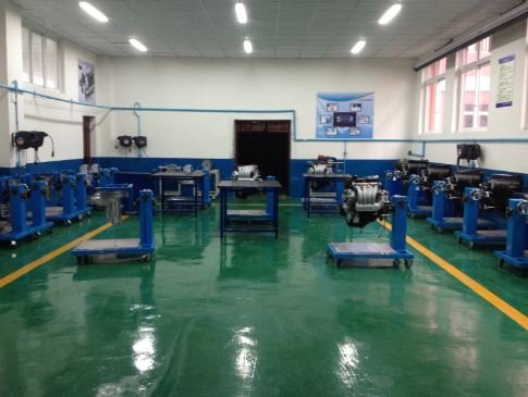 汽車專業(yè)實(shí)訓(xùn)室維修設(shè)備配置【上】