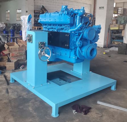 濰柴  大型柴油機翻轉架